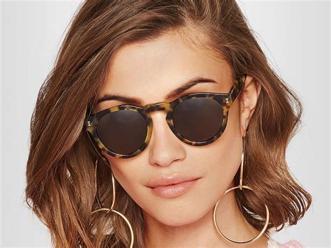 best sunglasses for small face women.